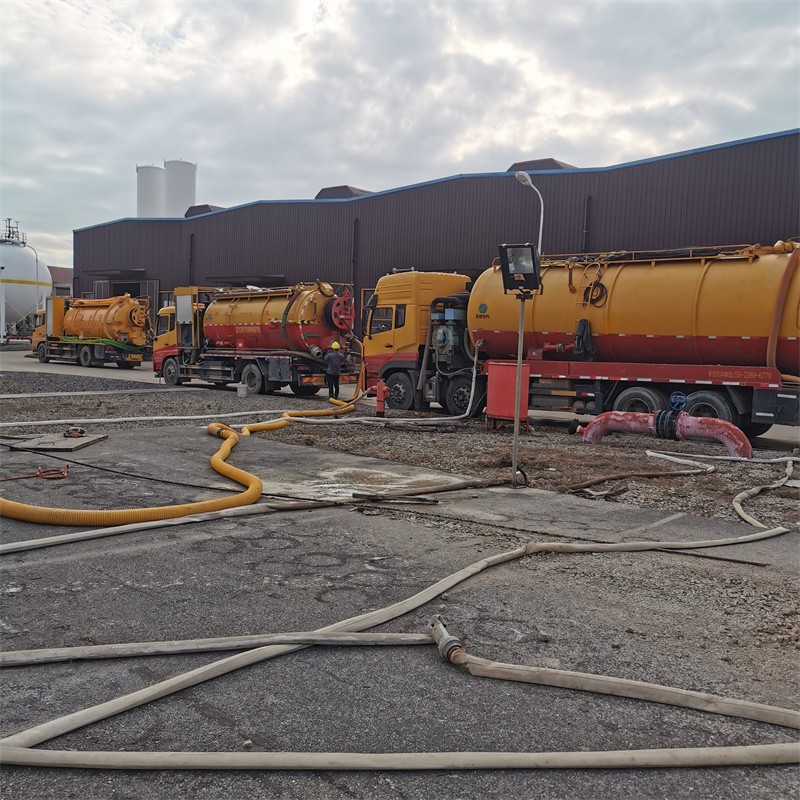 会泽污水池清理