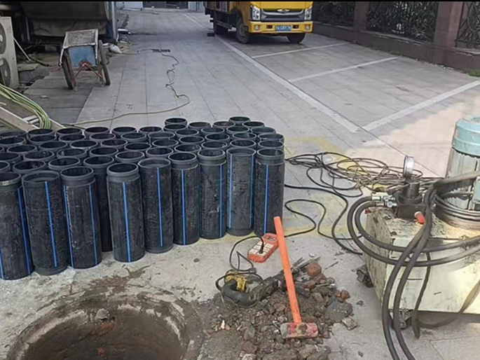 会泽PE置换管厂家 DN315置换管 非开挖管短管置换